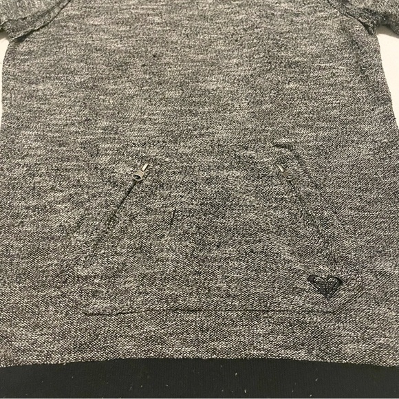 Roxy Hoodie Shirt Size Large Scuba 3 Button Neck Zip Pockets - Picture 16 of 16